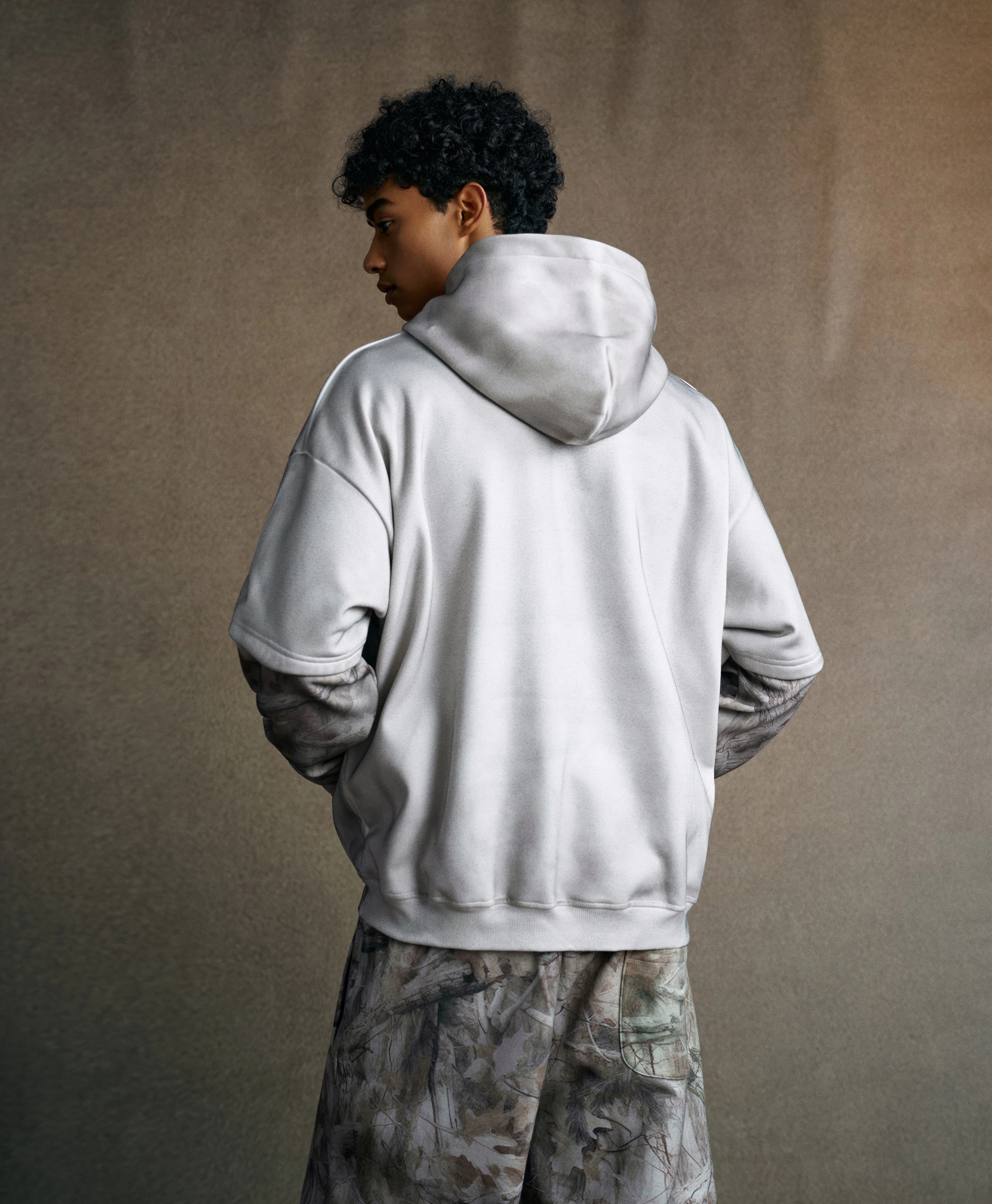 FADED TWO LAYERS CAMO HOODIE - Image 3